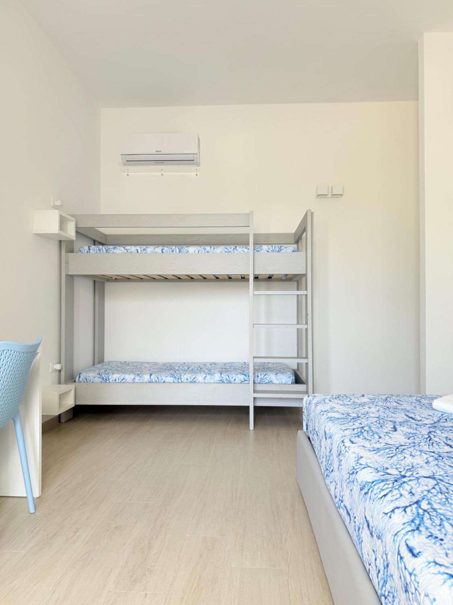 B&B Bianco Mediterraneo 托雷奥沃 外观 照片